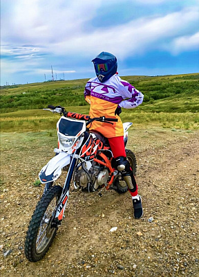 Прокат мотоциклов . Подарочные сертификаты Ultra Подарки Орск. Купить оригинальный подарок или подарочный сертификат на Прокат мотоциклов . Сервис UltraPodarki.ru Орск 8 800 505 95 30. 