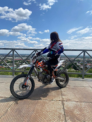 Прокат мотоциклов . Подарочные сертификаты Ultra Подарки Орск. Купить оригинальный подарок или подарочный сертификат на Прокат мотоциклов . Сервис UltraPodarki.ru Орск 8 800 505 95 30. 