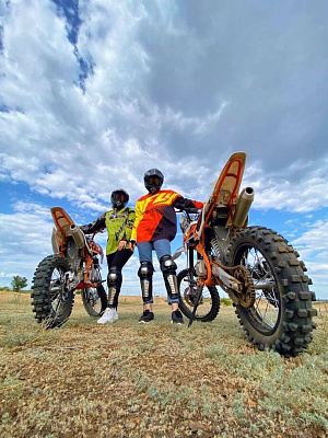 Прокат мотоциклов . Подарочные сертификаты Ultra Подарки Орск. Купить оригинальный подарок или подарочный сертификат на Прокат мотоциклов . Сервис UltraPodarki.ru Орск 8 800 505 95 30. 